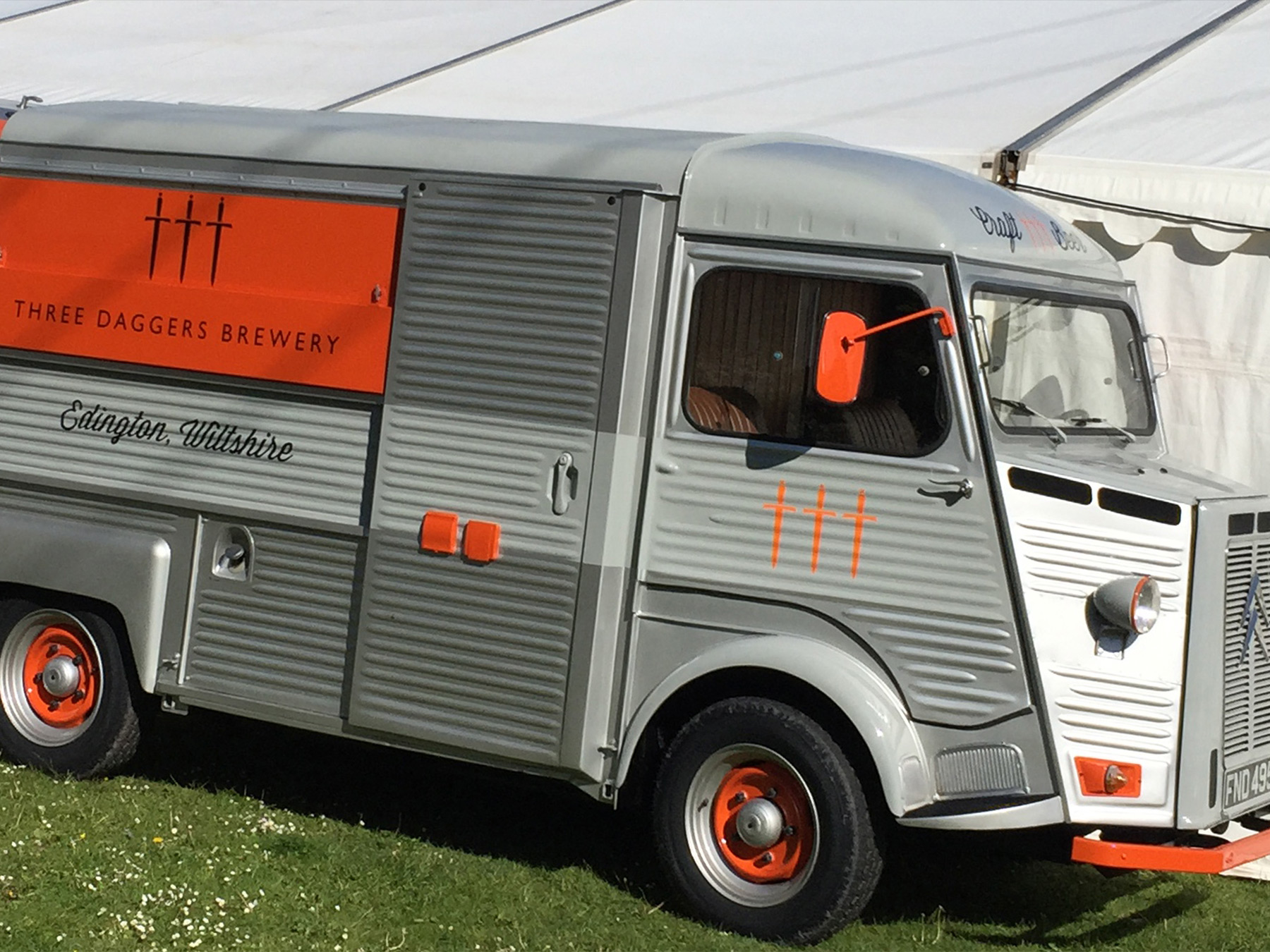 Three Daggers vehicle livery